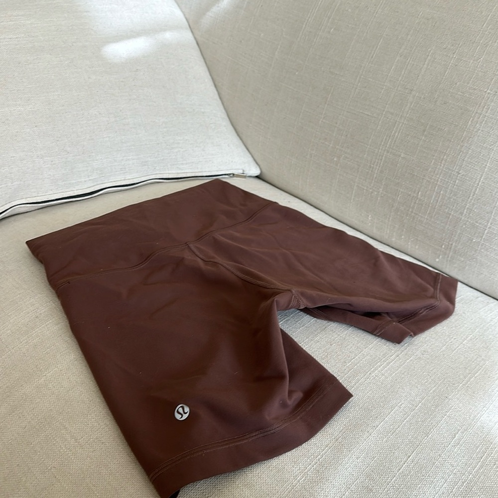 Lululemon Wunder Train High-Rise Shorts 6”
